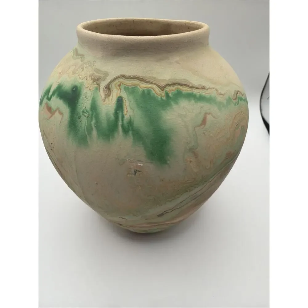 vintage nemadji pottery vase 5.5 In Tall Ozark Style